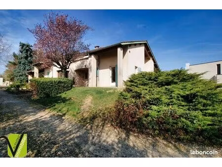 propriété 6 pièces 171 m²