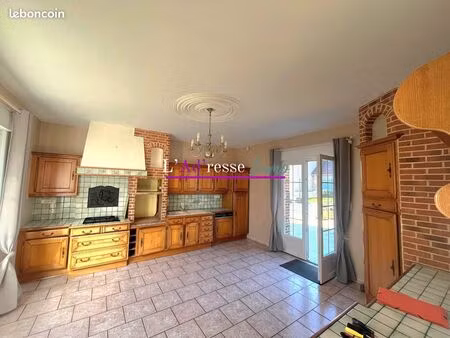 maison 8 pièces 182 m²