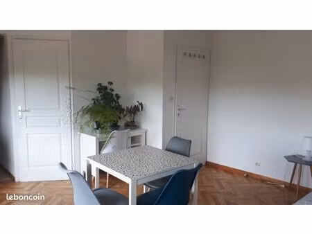 studio rénové et meublé