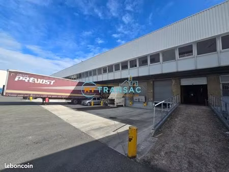 local industriel 3 272 m²