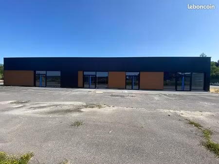 local commercial 870 m²