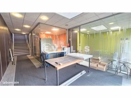 local d'activité 325 m²