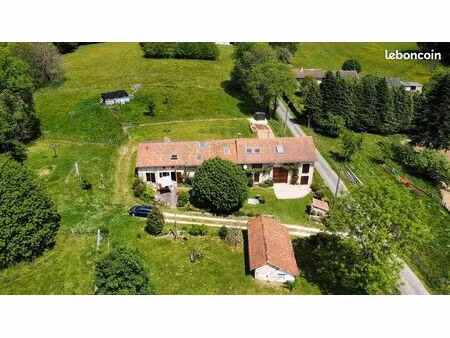 maison 12 pièces 226 m²