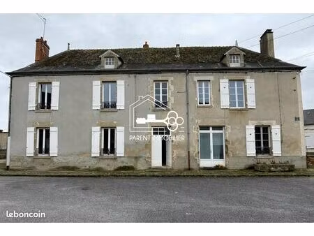 immeuble 11 pièces 228 m²