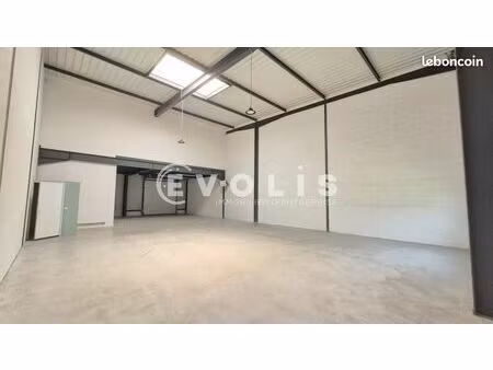 local d'activité 278 m²