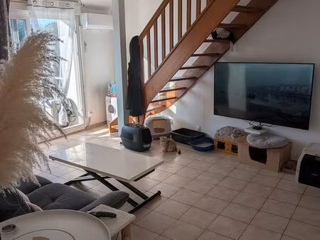 ozoir f3 duplex atypique climatise 55 m2