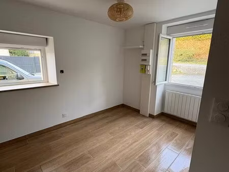 studio refait à neuf proche centre