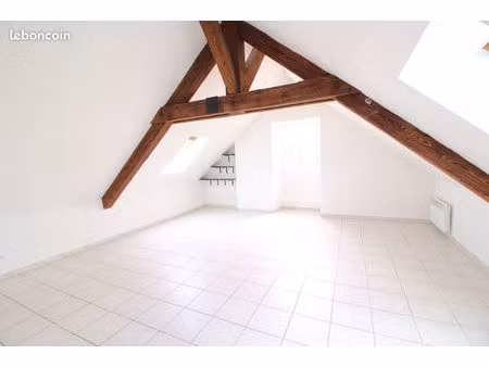 coulommiers hyper centre - appartement f2 + stationnement