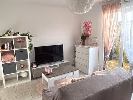 studio meublé 30 m2 à louer à ferrières-en-brie