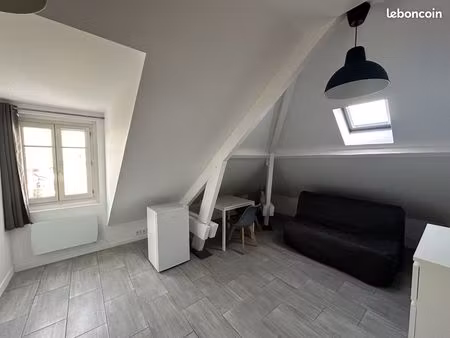 studio 1 pièce 14 m²