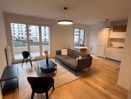 appartement meublé 3 pièces 68m² avec balcon à les docks st ouen proche métro 14 & 13
