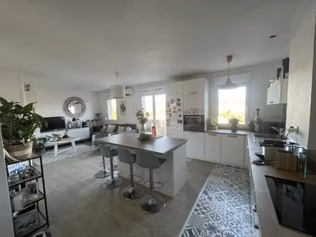 à louer p2 meublé saint-privat-des-vieux