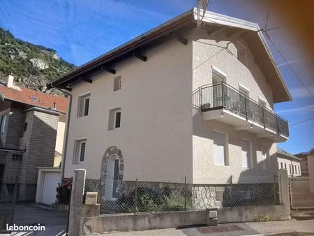 maison proche toutes commodités