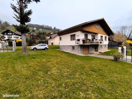 maison - 8 pièces - 943m2