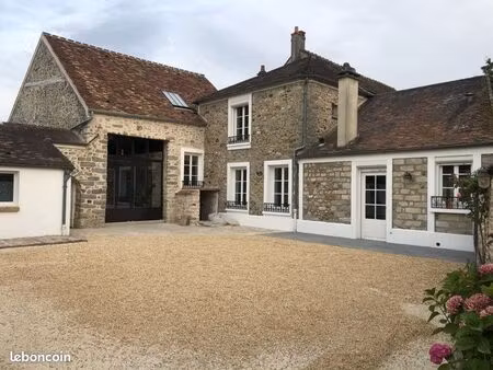 loft 85 m2  dans maison ancienne