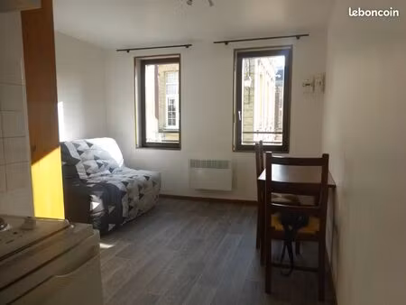 studio plein centre de saint-romain