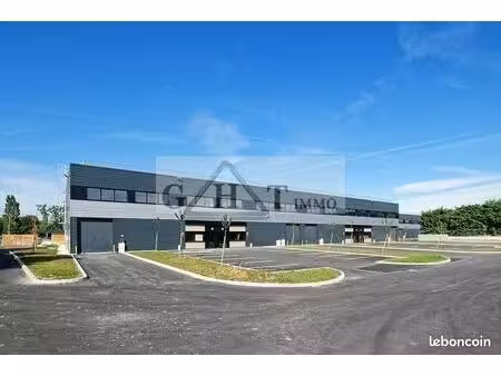 local bureaux 467 m²