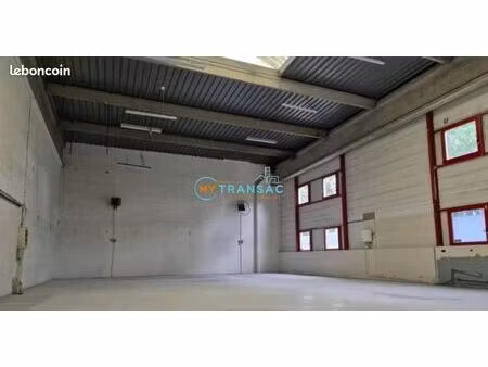 local bureaux 370 m²