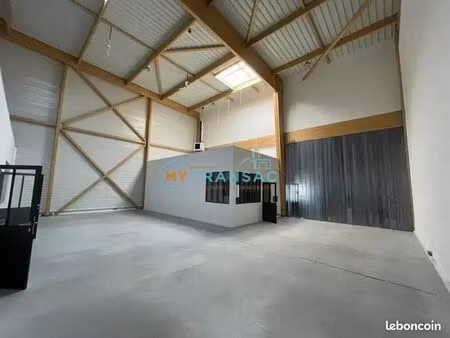 local bureaux 1 084 m²