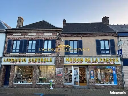 fonds de commerce 253 m² rue