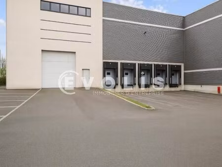 local industriel 7 096 m²