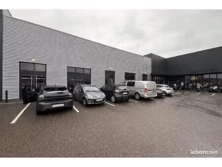 local commercial 850 m² saint-jean-du-cardonnay