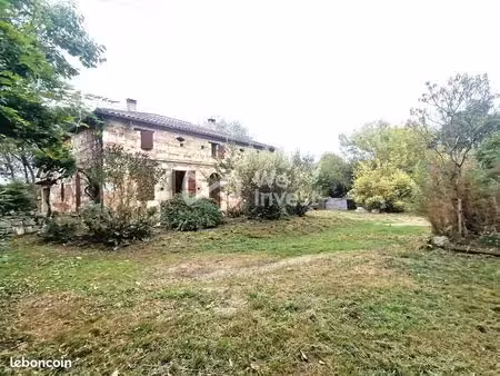 propriété 7 pièces 230 m²
