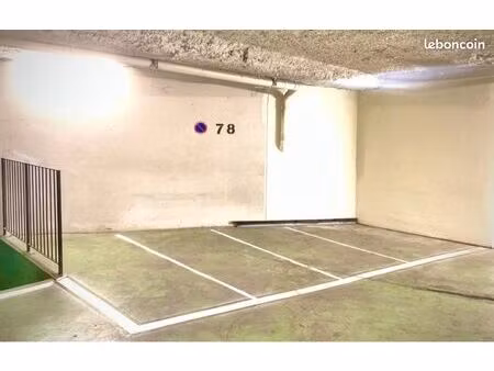 parking individuel (vincennes est)