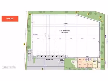 local d'activité 3 643 m²