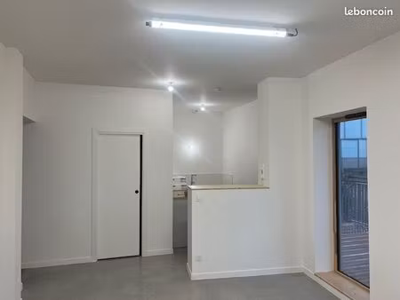 un atelier logement de 46 3 m2 à louer au sein des ateliers55 à arcueil