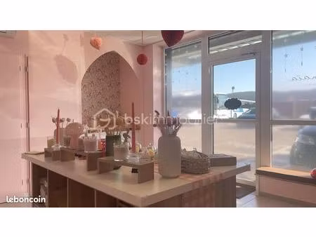 local d'activité 51 m²