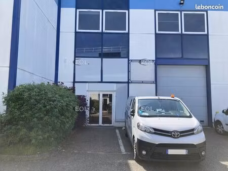 local d'activité 398 m²