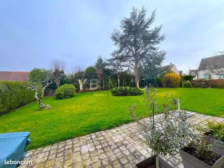 maison 8 pièces 270 m²