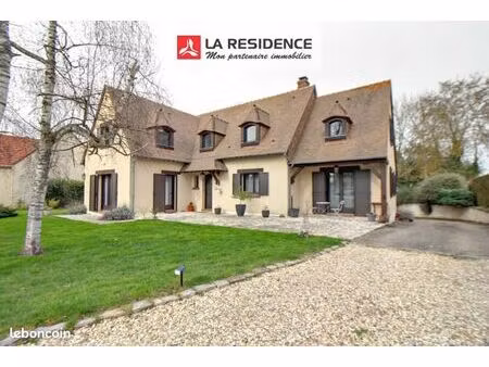 maison 9 pièces 193 m²