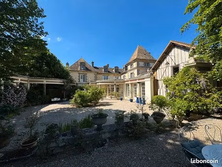 maison 12 pièces 416 m²