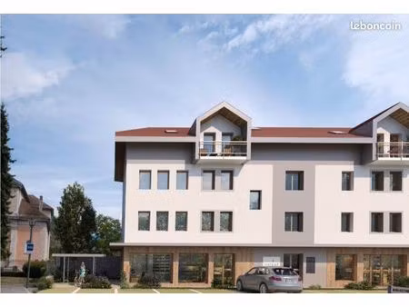 cabinet paramédical à louer