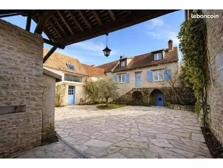 maison 7 pièces 175 m²