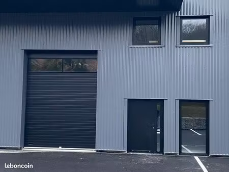 local professionnel 139m2 musieges