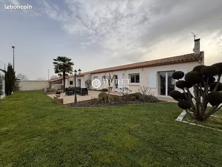 maison 8 pièces 143 m²