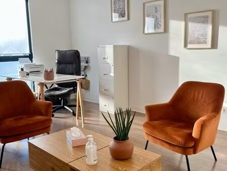 bureau à sous-louer dans cabinet pluridisciplinaire