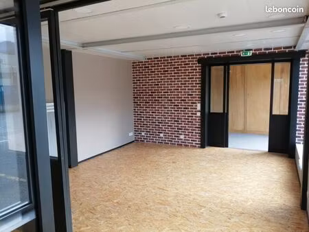 local 81 m2 la balme de sillingy 74330 za