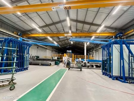 local industriel 8 495 m²