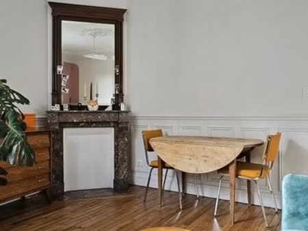 appartement de standing– rer c à 2 min