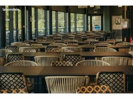 restaurant 1600 m² maurepas