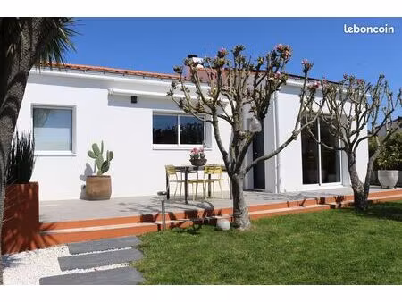 maison individuelle  6 pièces de 130 m2 quartier haut de la pironnière