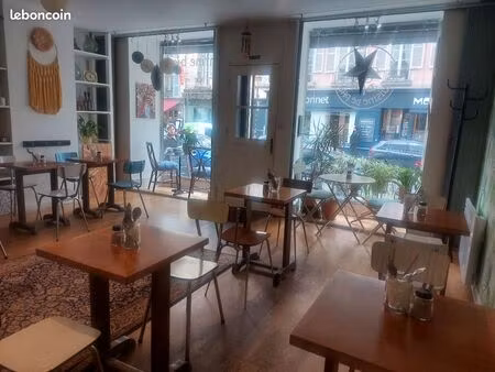 local commercial – emplacement n°1 rue de satory – tous commerces (hors extraction)