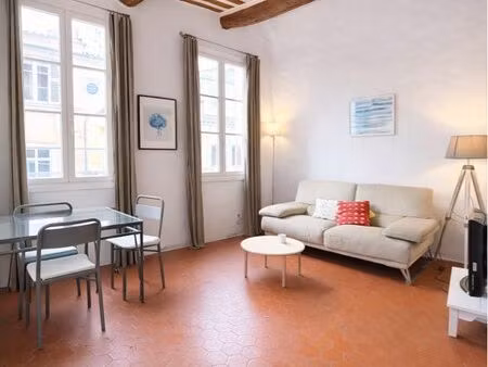 apparemment rue fabrot centre ville