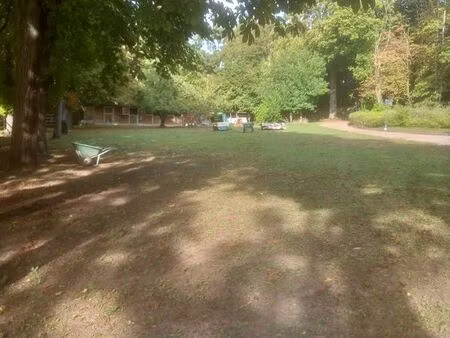 propriété de 254 m2 + 11000 m2 + structure equestre