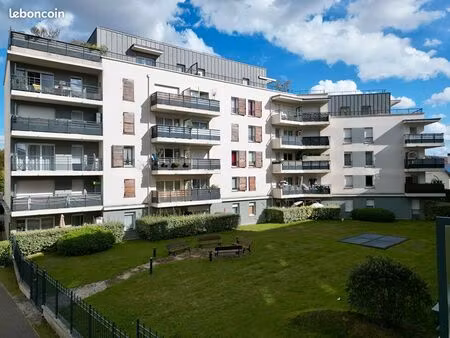 appartement 3 pièces 64 m²