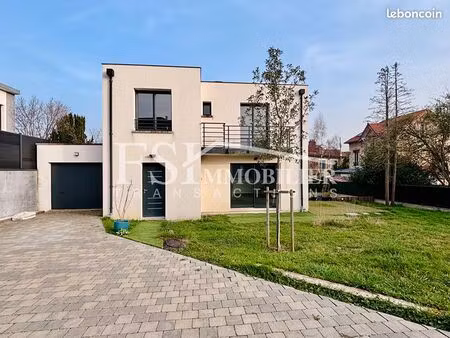 maison 5 pièces 90 m²